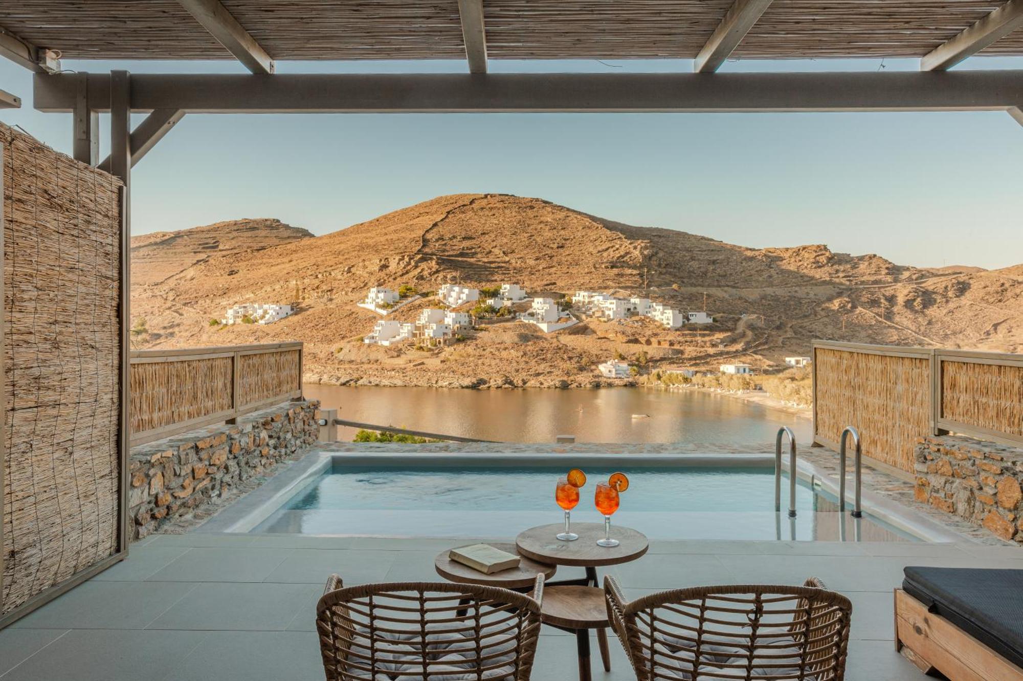 Amal Kythnos Suites Exterior foto