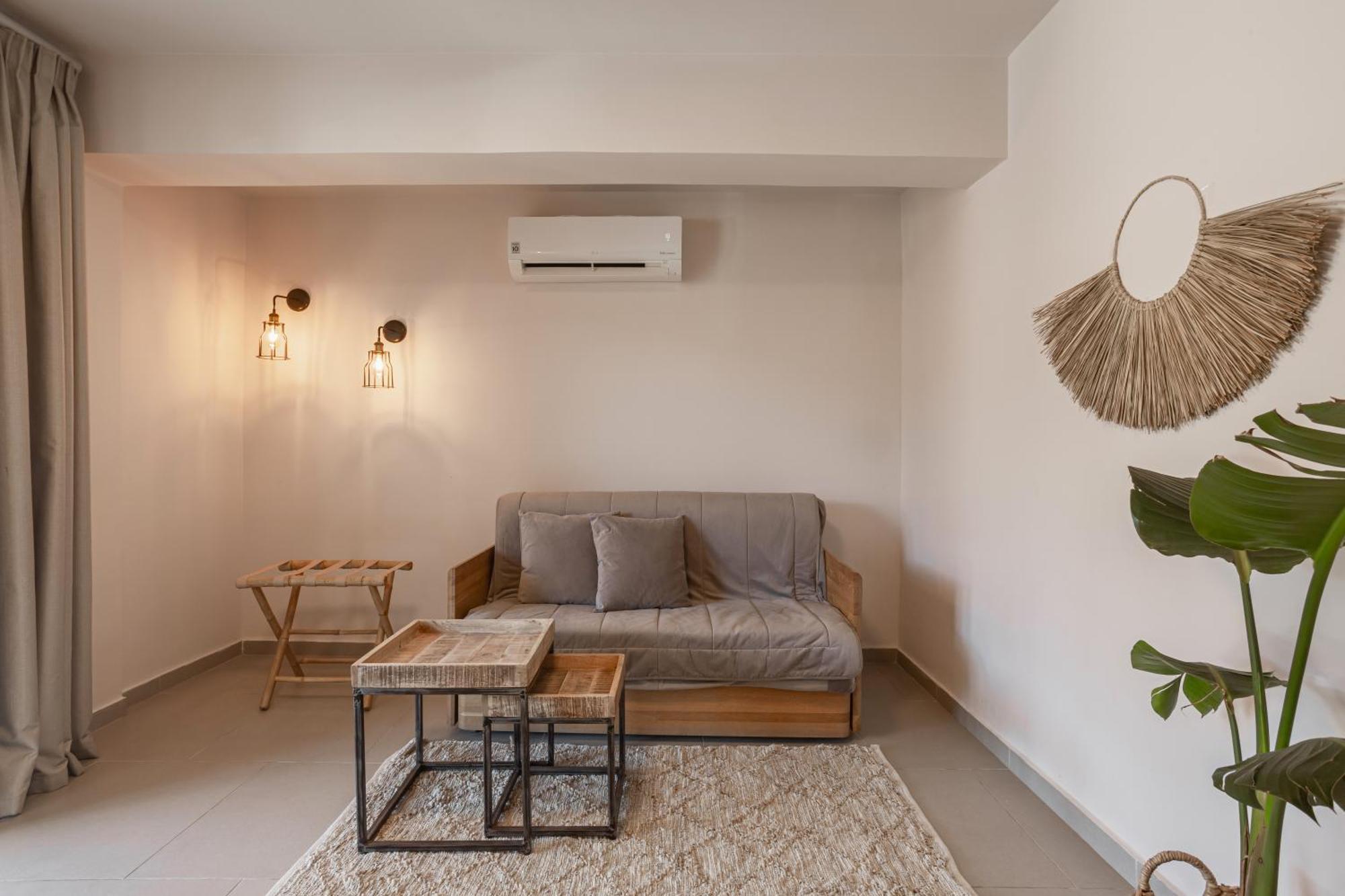 Amal Kythnos Suites Exterior foto