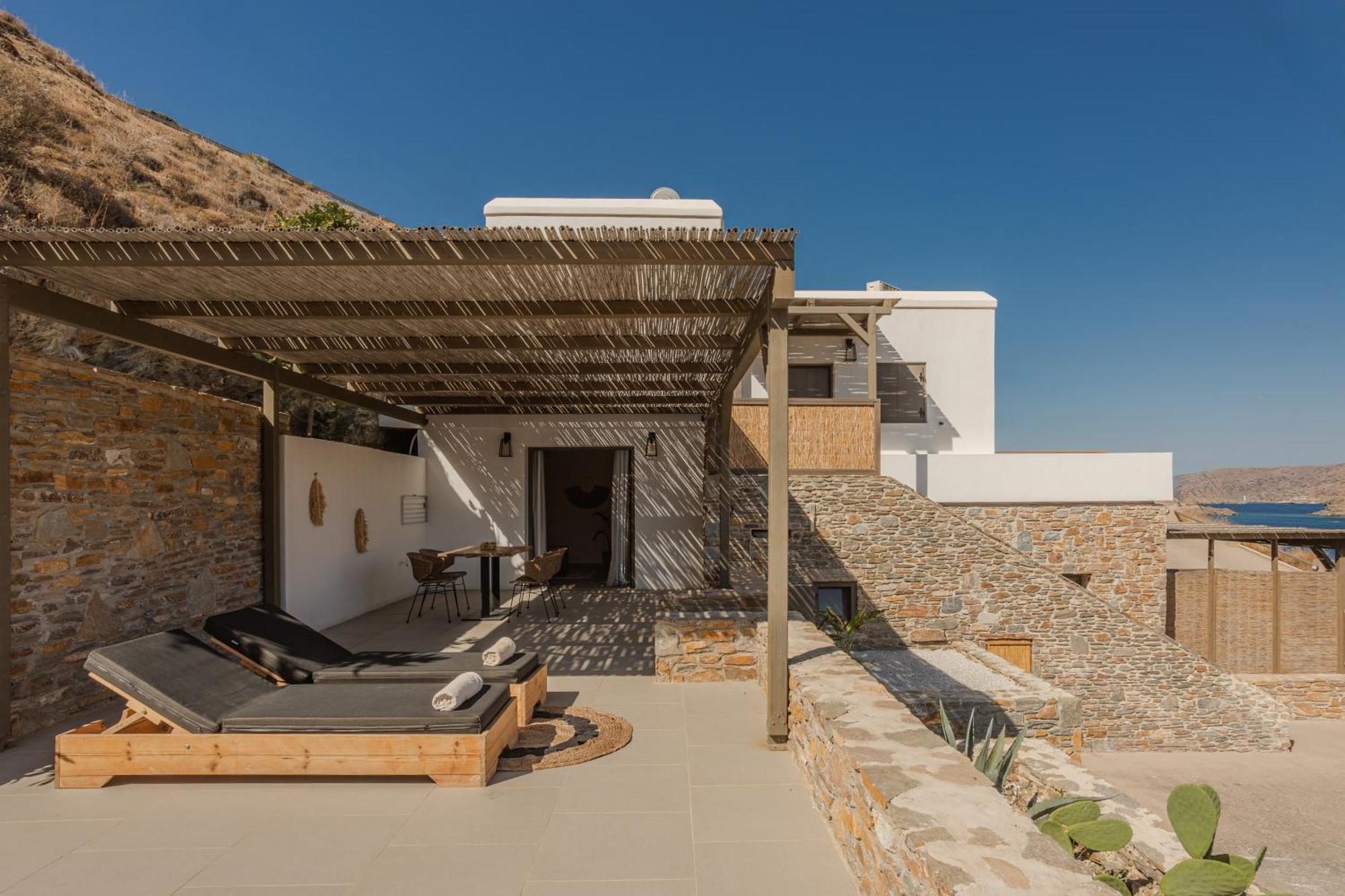 Amal Kythnos Suites Exterior foto